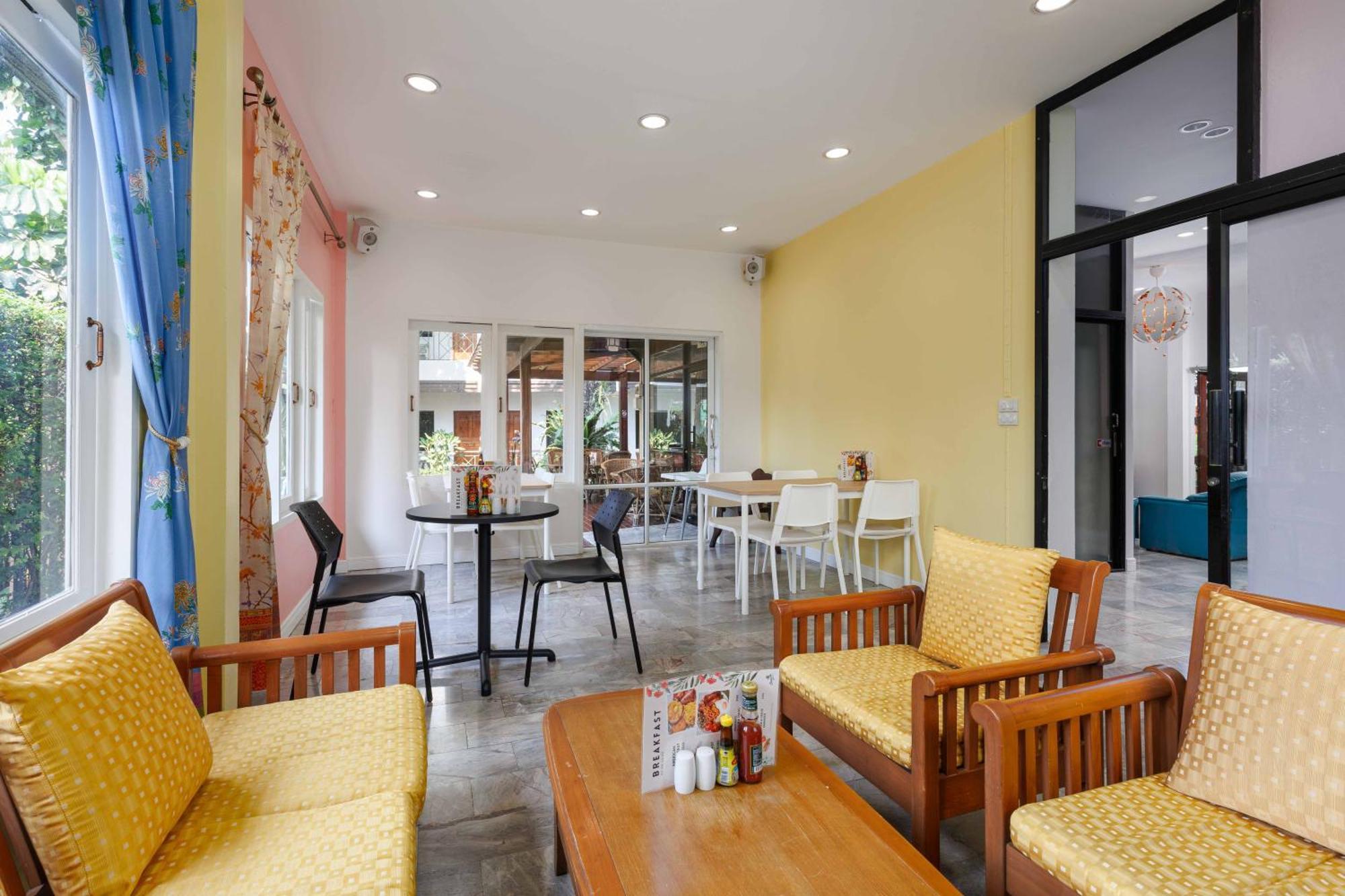 Charlie House Pin Klao Hotel Bangkok Luaran gambar