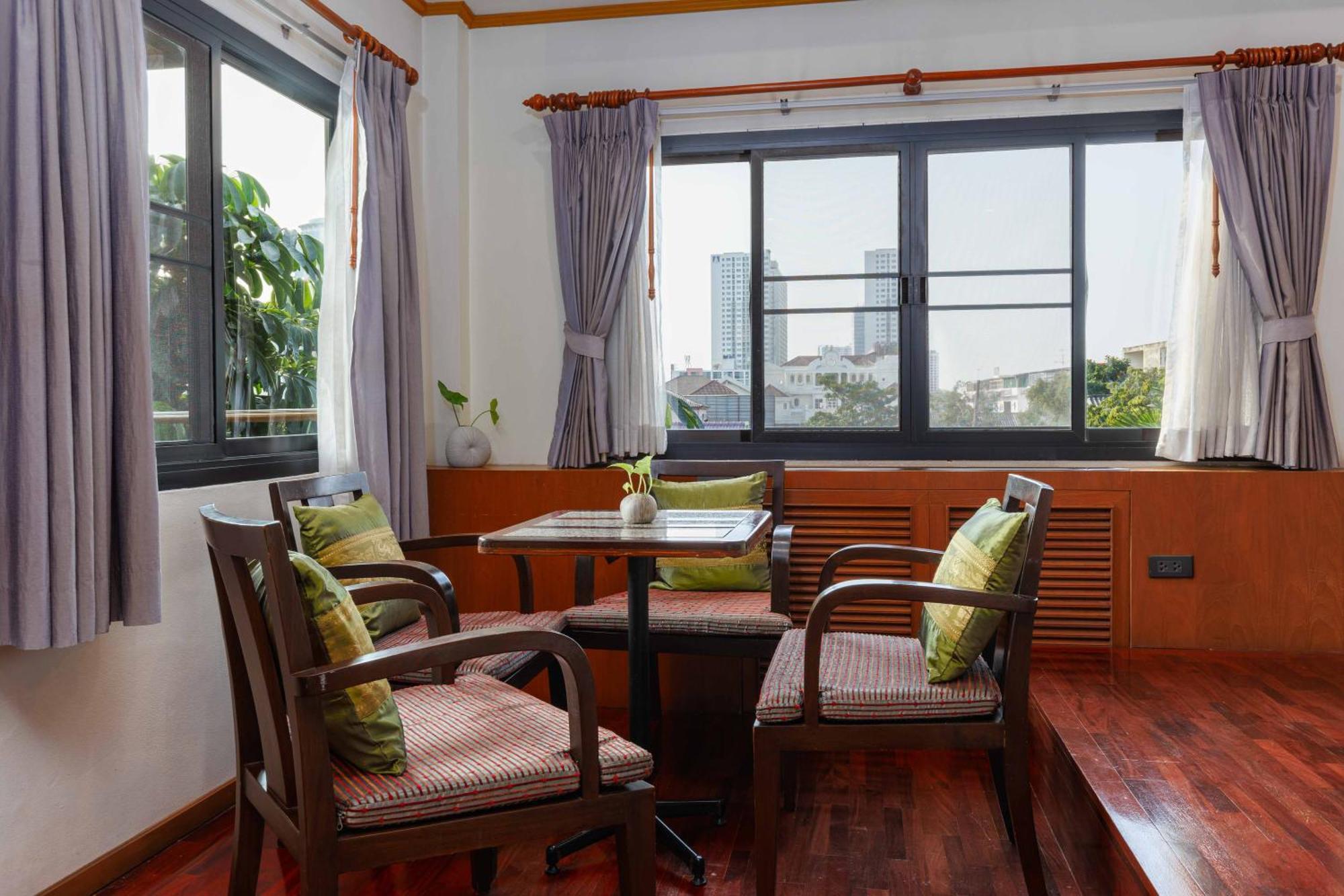 Charlie House Pin Klao Hotel Bangkok Bilik gambar