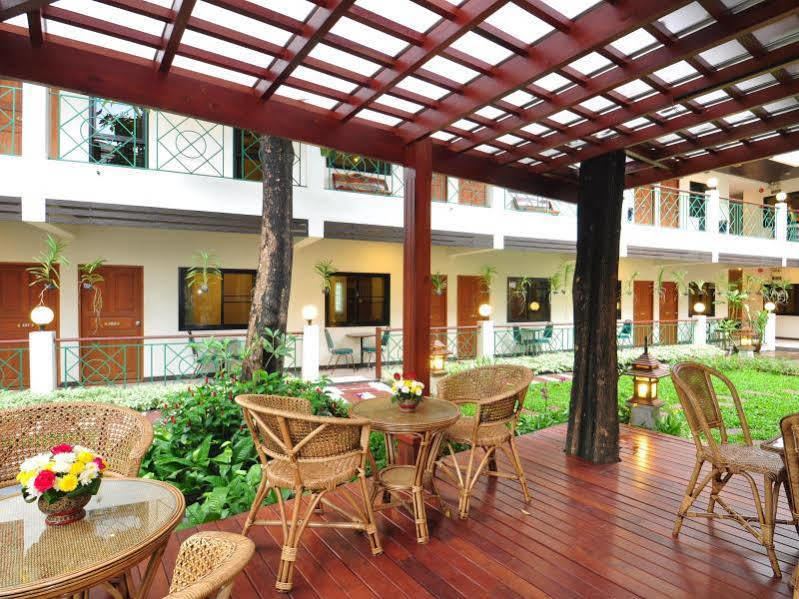 Charlie House Pin Klao Hotel Bangkok Luaran gambar