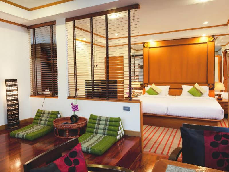 Charlie House Pin Klao Hotel Bangkok Luaran gambar