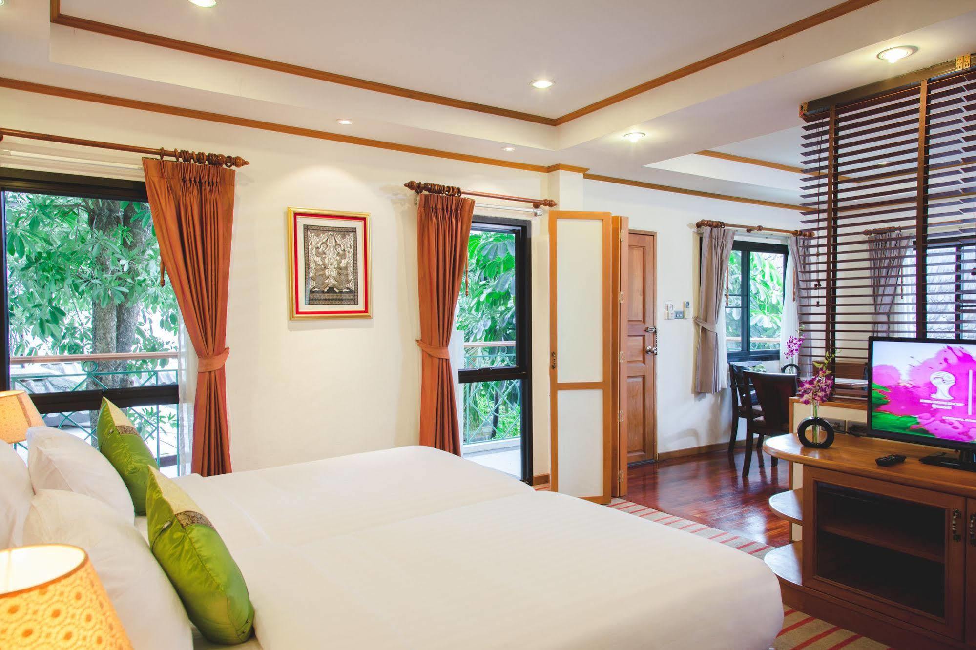 Charlie House Pin Klao Hotel Bangkok Luaran gambar
