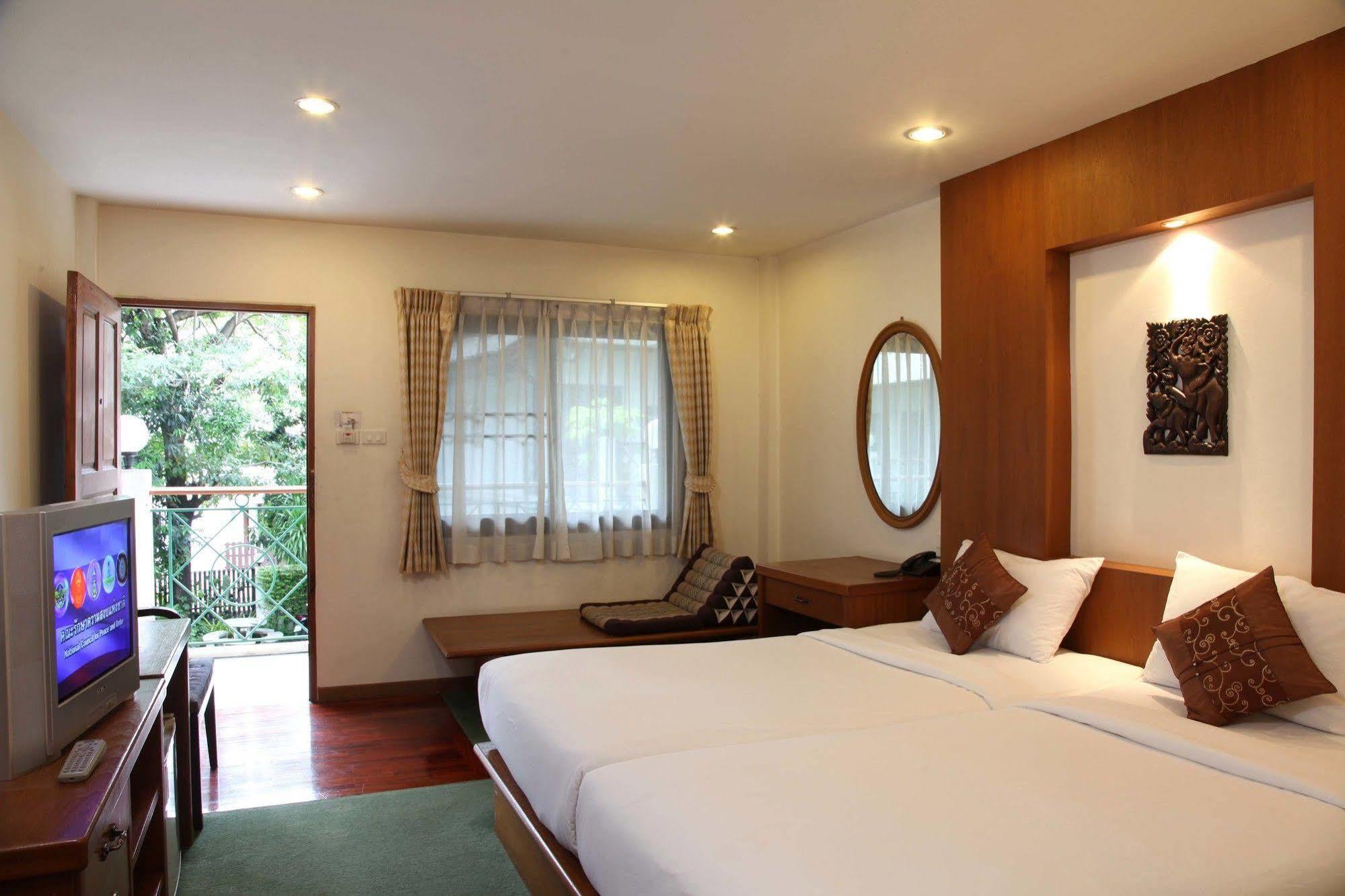 Charlie House Pin Klao Hotel Bangkok Luaran gambar