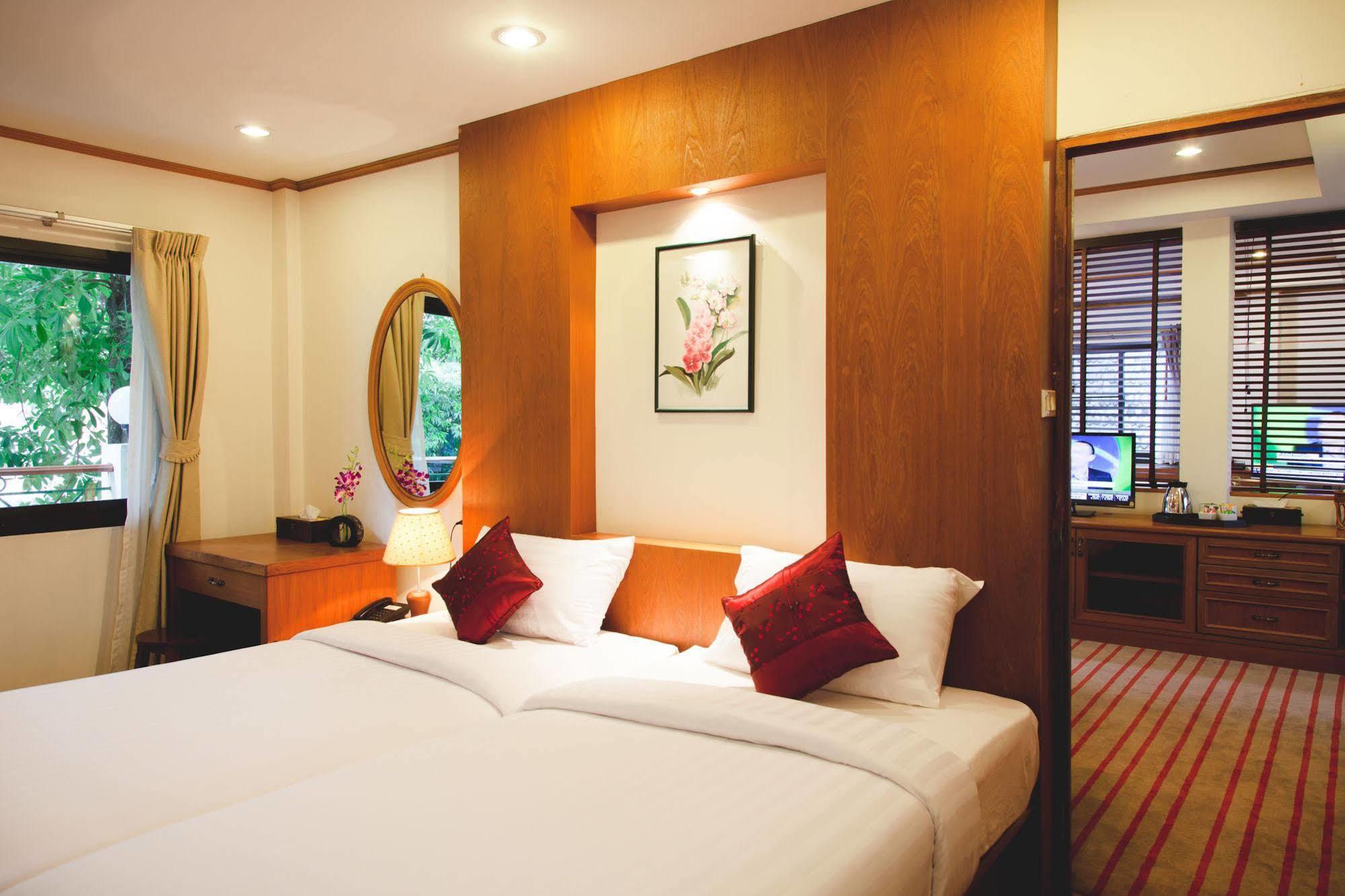 Charlie House Pin Klao Hotel Bangkok Luaran gambar