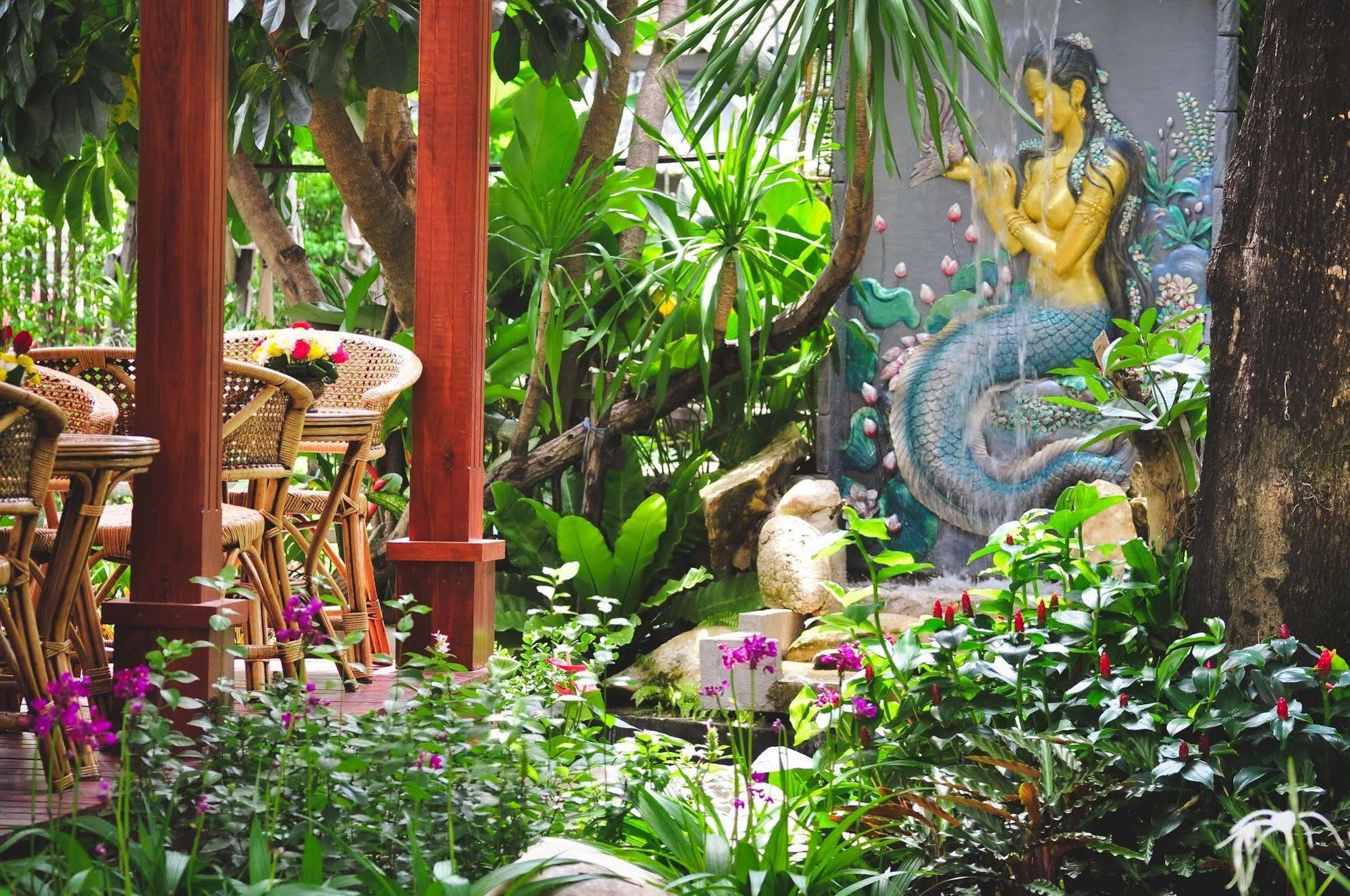 Charlie House Pin Klao Hotel Bangkok Luaran gambar